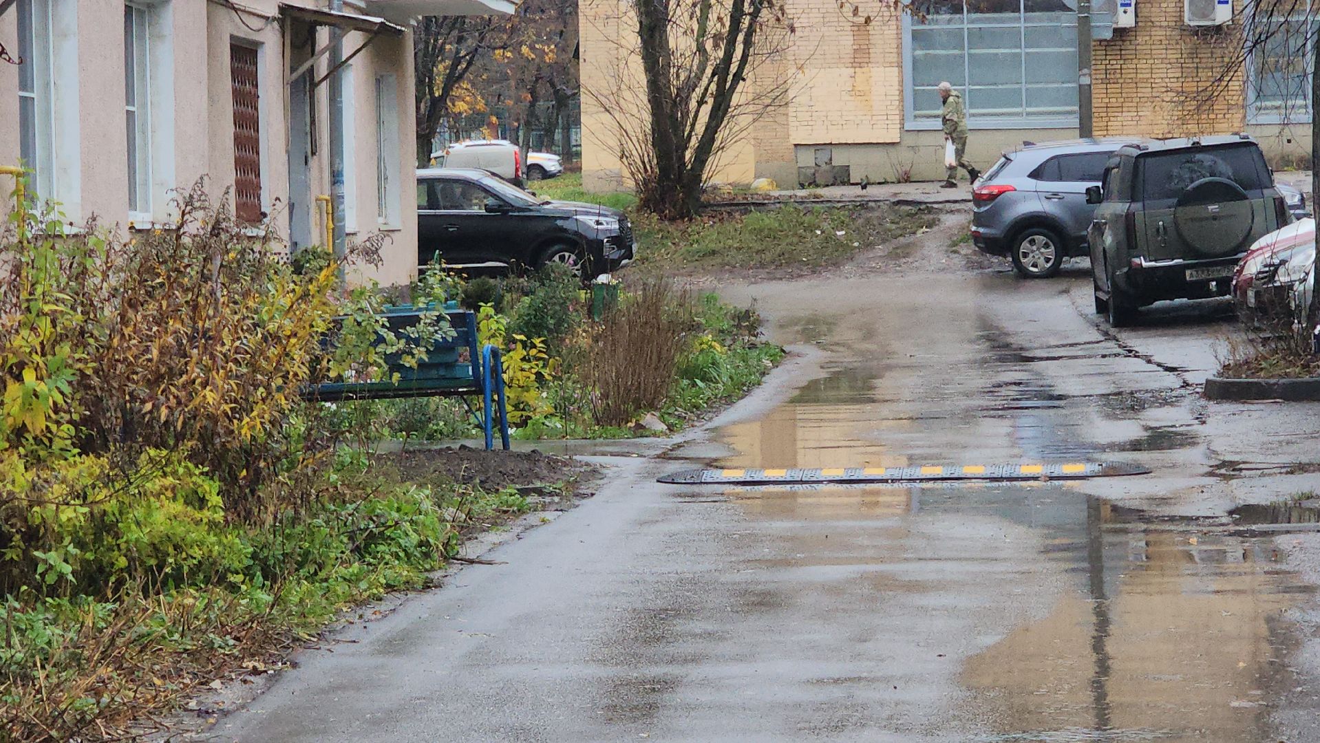 серпухов, улица луначарского, комбинат благоустройства, лежачие полицейские,