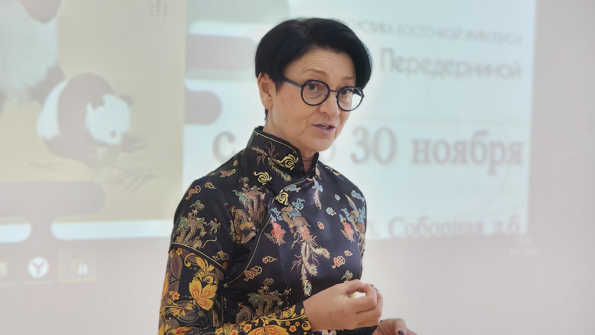 волоколамск, выставка картин, библиотека,