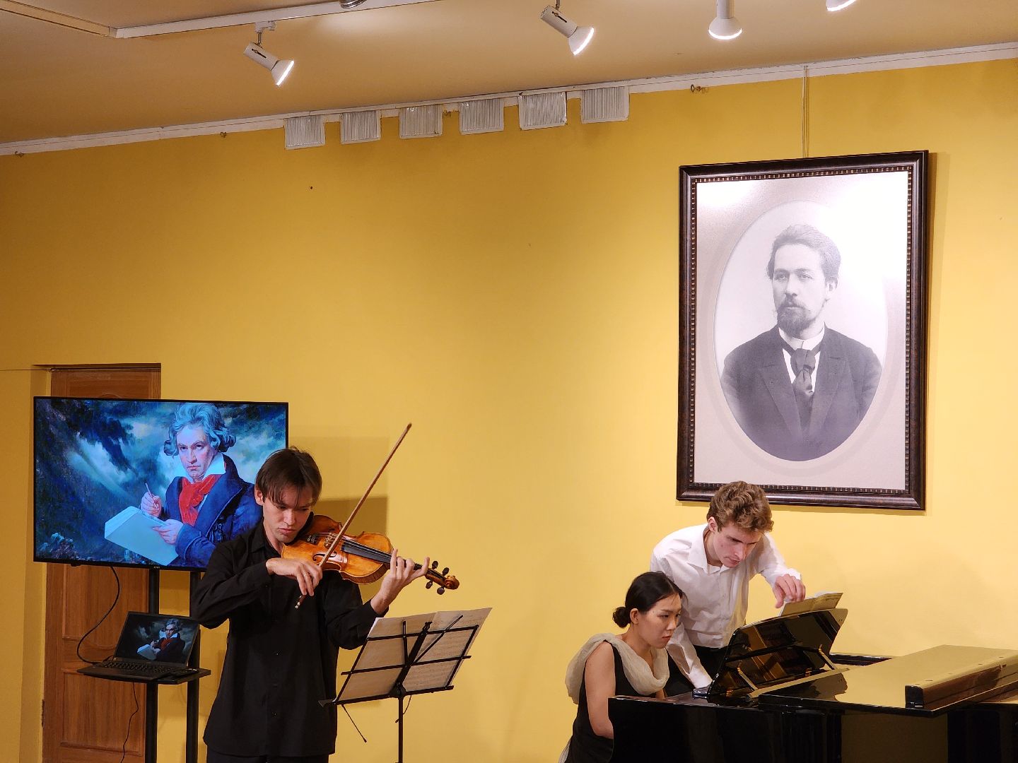 чехов, село мелихово, музей-заповедник, всероссийская акция, концерт, китайская пианистка, цзыцин цзэн, произведения бетховена, виртуозное исполнение, музыкальная программа, мастер-классы, живопись, скульптура, лекции, экскурсии,дуэт, скрипач георгий ибатулин, педагог наталья яшина,акция ночь искусств, министерство культуры и туризма подмосковья,