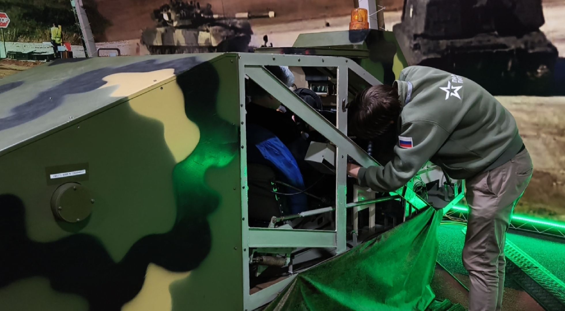 парк патриот, одинцовский городской округ, кубинка, танки, тренажерный комплекс,