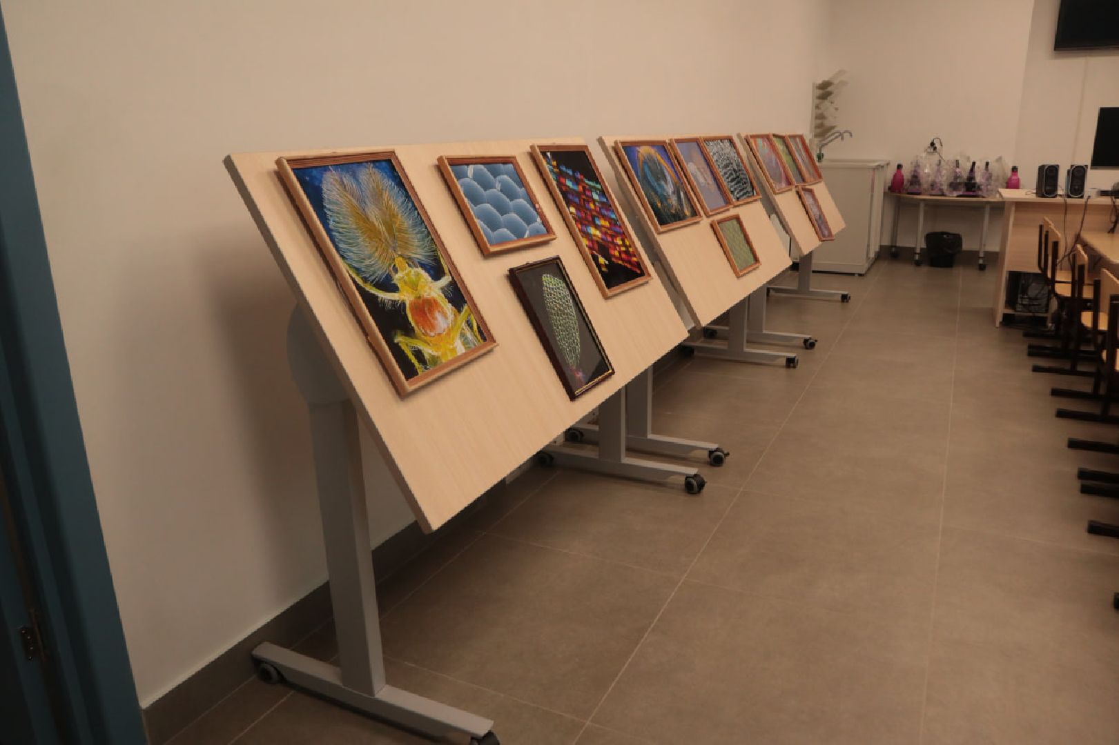 Пущино, образование