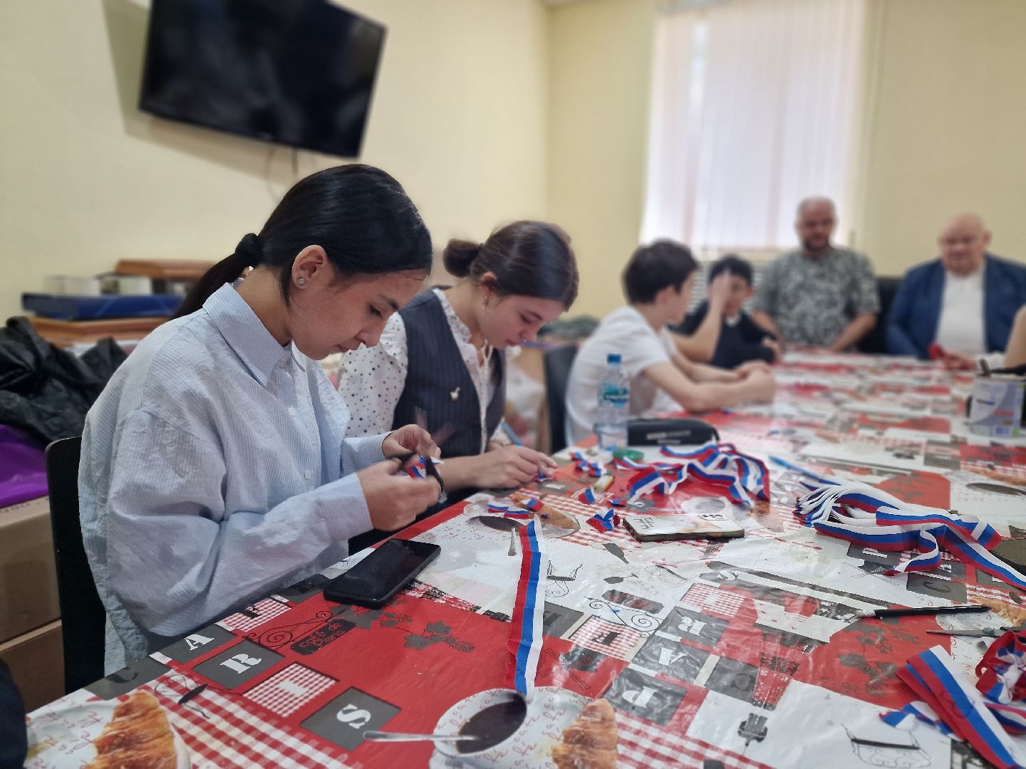 школьники Балашихи изготовили необычные обереги для бойцов СВО , фонд защита балашиха,