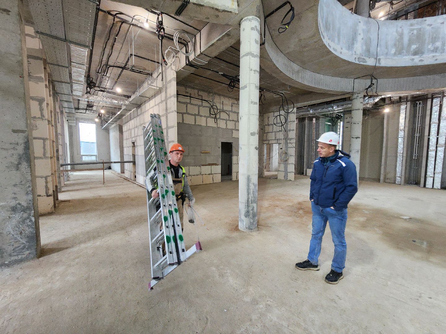 чехов, улица мира 4а, детская поликлиника, строительство, инженерные сети,  внутренние коммуникации, наружные сети, канализация, водоснабжение, отопление, электроснабжение, вентиляция, кондиционеры, слаботочные системы,нацпроект здравоохранение, госпрограмма московской области,