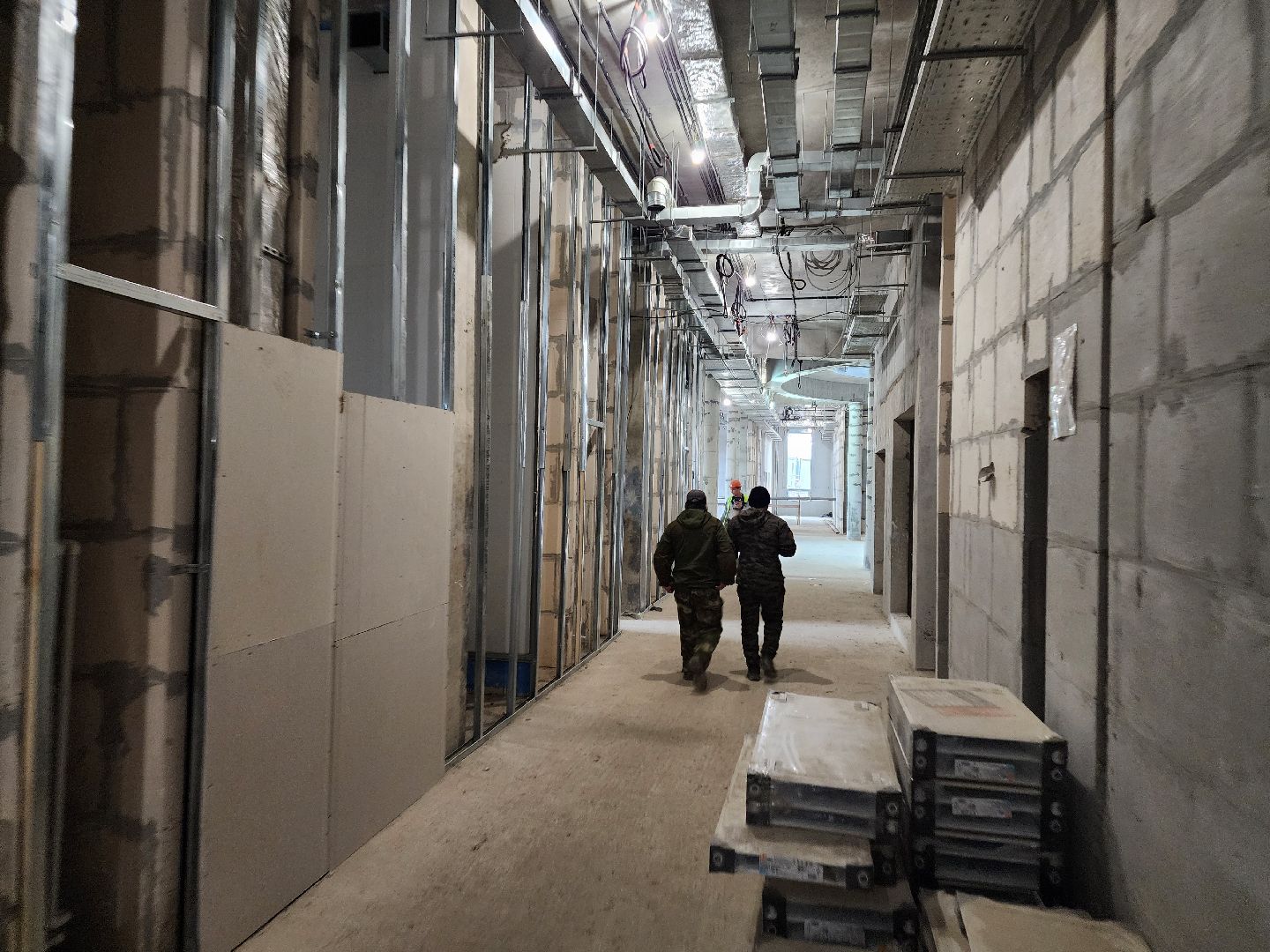 чехов, улица мира 4а, детская поликлиника, строительство, инженерные сети,  внутренние коммуникации, наружные сети, канализация, водоснабжение, отопление, электроснабжение, вентиляция, кондиционеры, слаботочные системы,нацпроект здравоохранение, госпрограмма московской области,