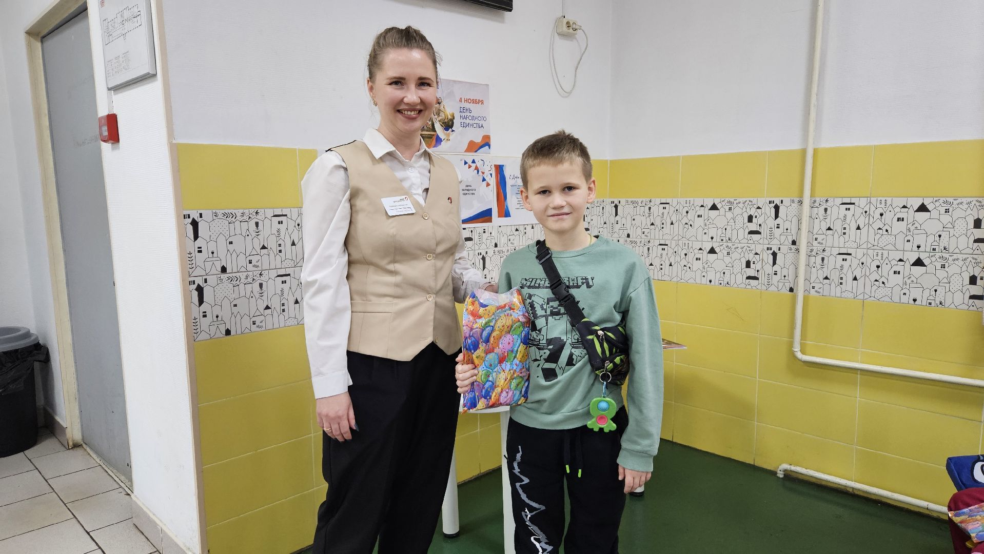 долгопрудный, мфц, конкурс рисунков, день народного единства, дети,