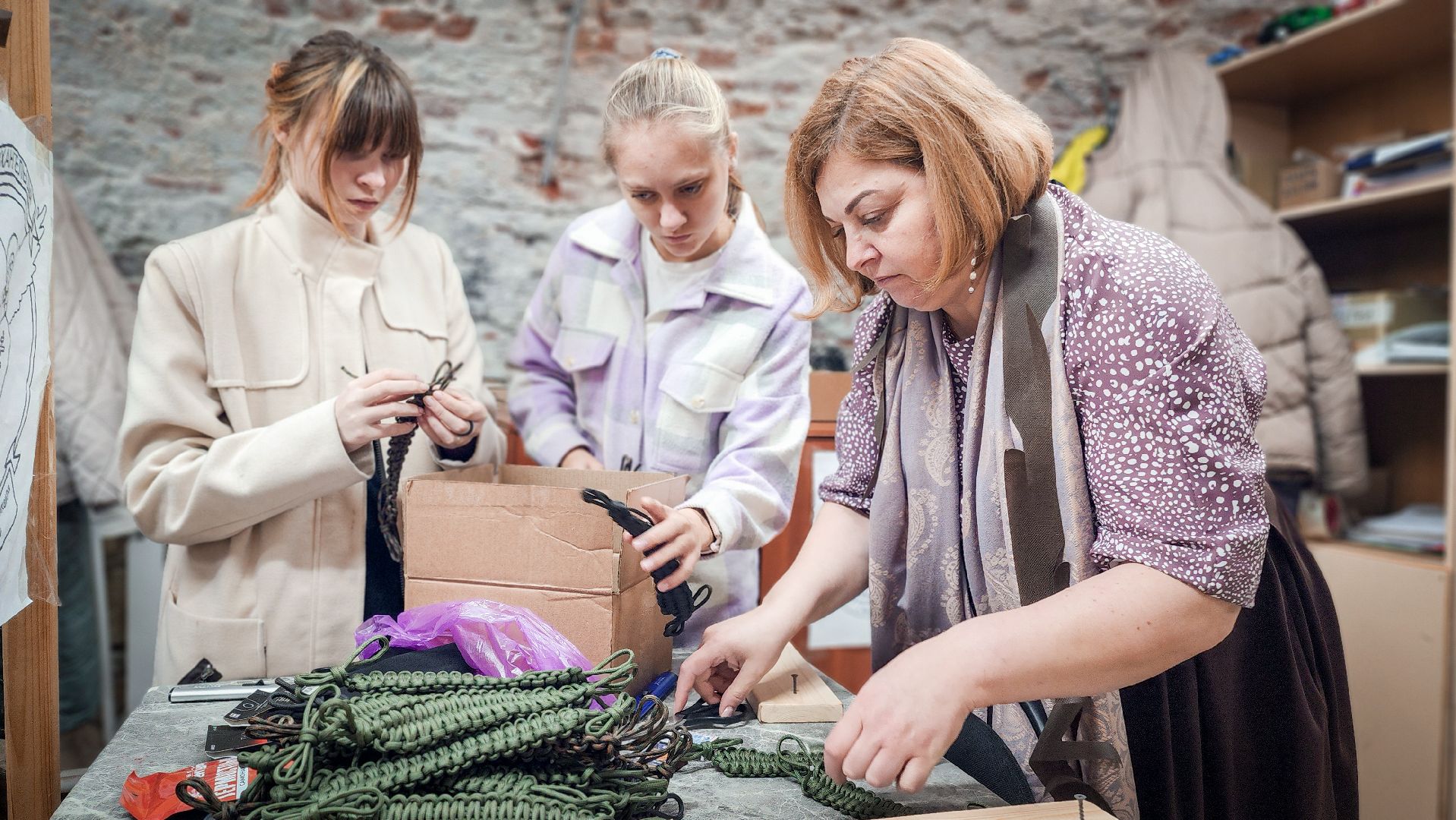 бронницы, гуманитарная помощь , архангельцы в бронницах, сбор гуманитарной помощи в бронницах,