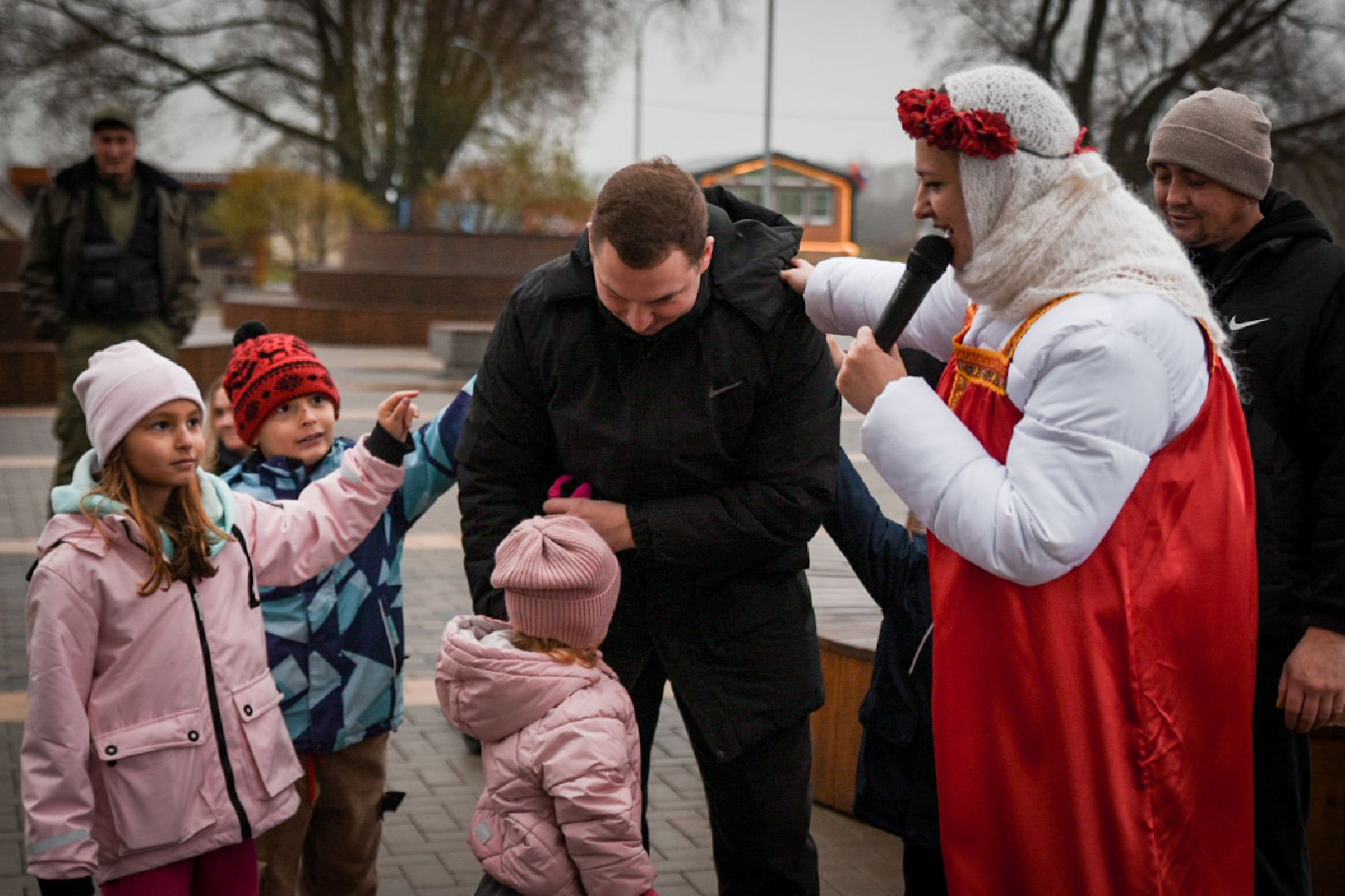 бронницы, день народного единства в бронницах, парк бронницкий луг, дети,