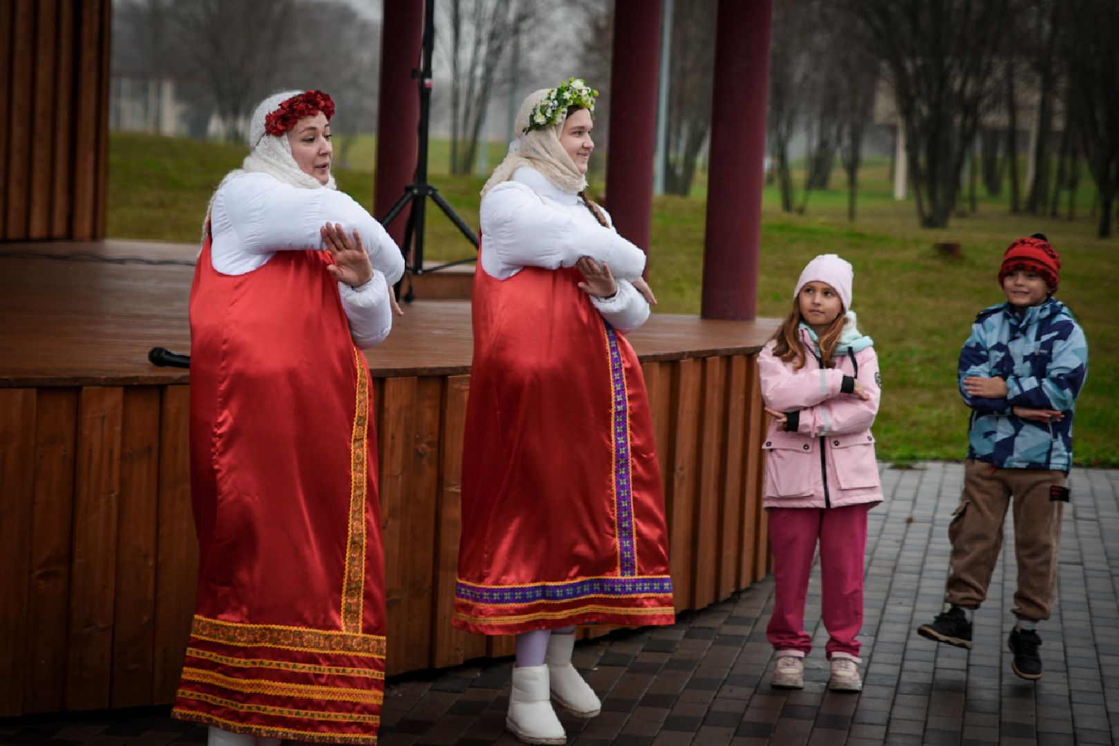 бронницы, день народного единства в бронницах, парк бронницкий луг, дети,