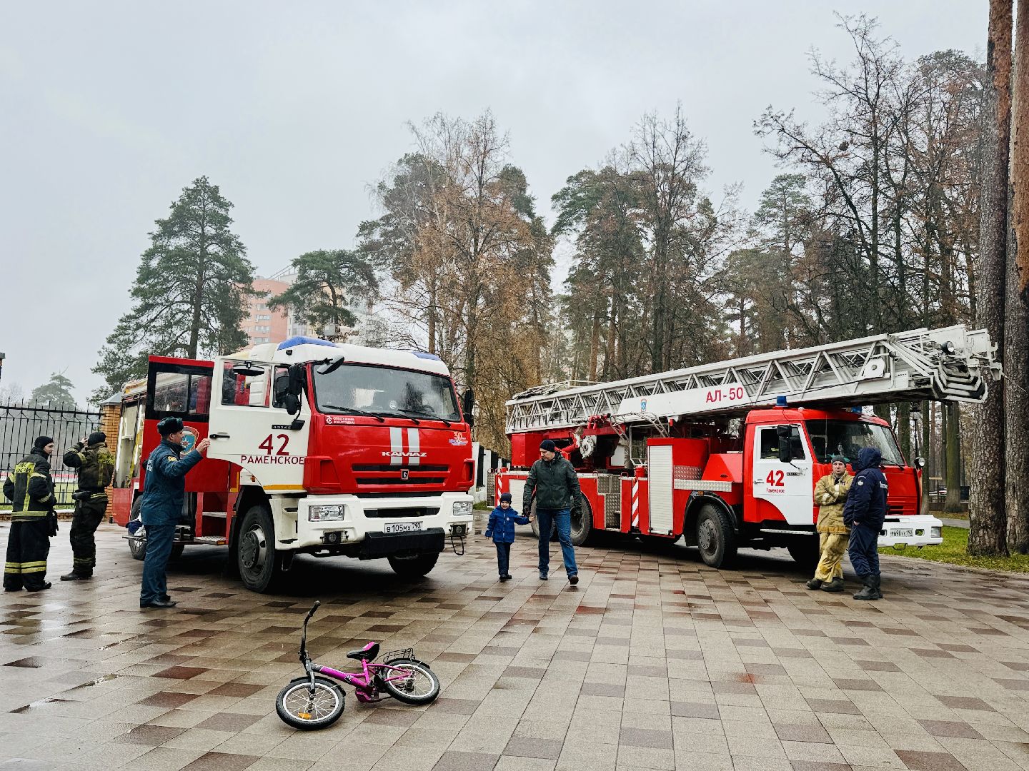 раменское, мчс, пожарные, выставка техники, спасатели, день добрых дел мчс,