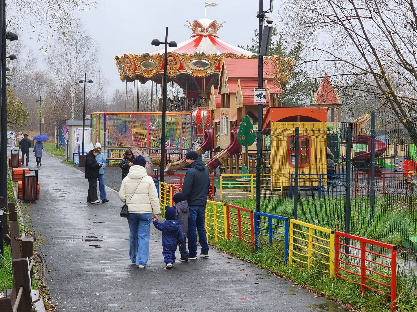 чехов, парк культуры и отдыха, день народного  единства, праздник, торжество, патриотические акции, флаг россии, флаги регионов россии, акция дружба народов, мастер-классы, конкурсы, исторический тест, волонтеры подмосковья, игровая программа, концерт,
