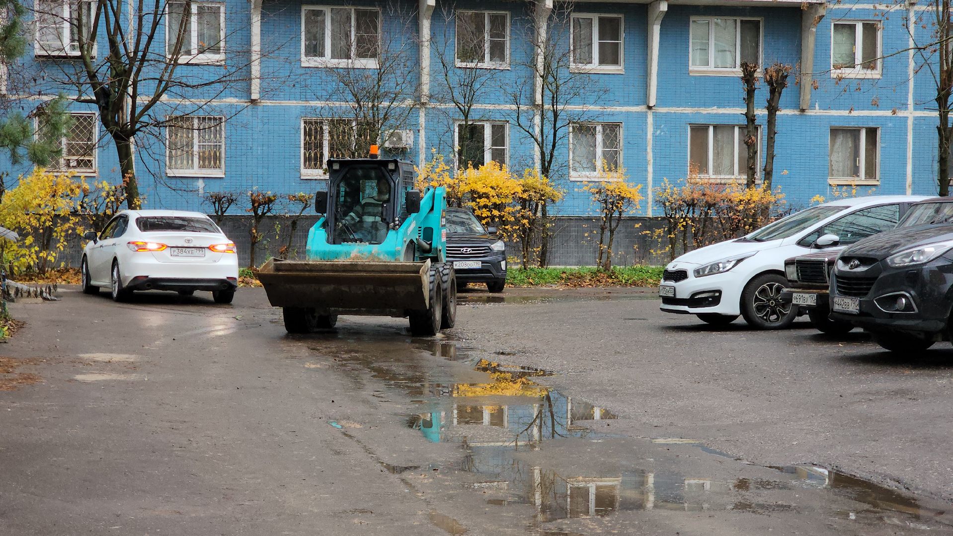 благоустройство двора, Лобня, установка бордюров,