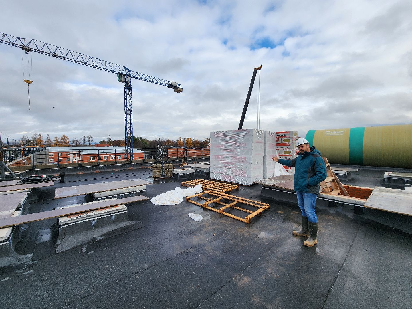 чехов, поселок мещерское, психиатрическая больница, новый лечебный корпус, строительство, реконструкция, внутренняя отделка помещений, оштукатуривание стен, кирпичная кладка, фасадные работы, остекление, инженерные сети, нацпроект здравоохранение, госпрограмма московской области,