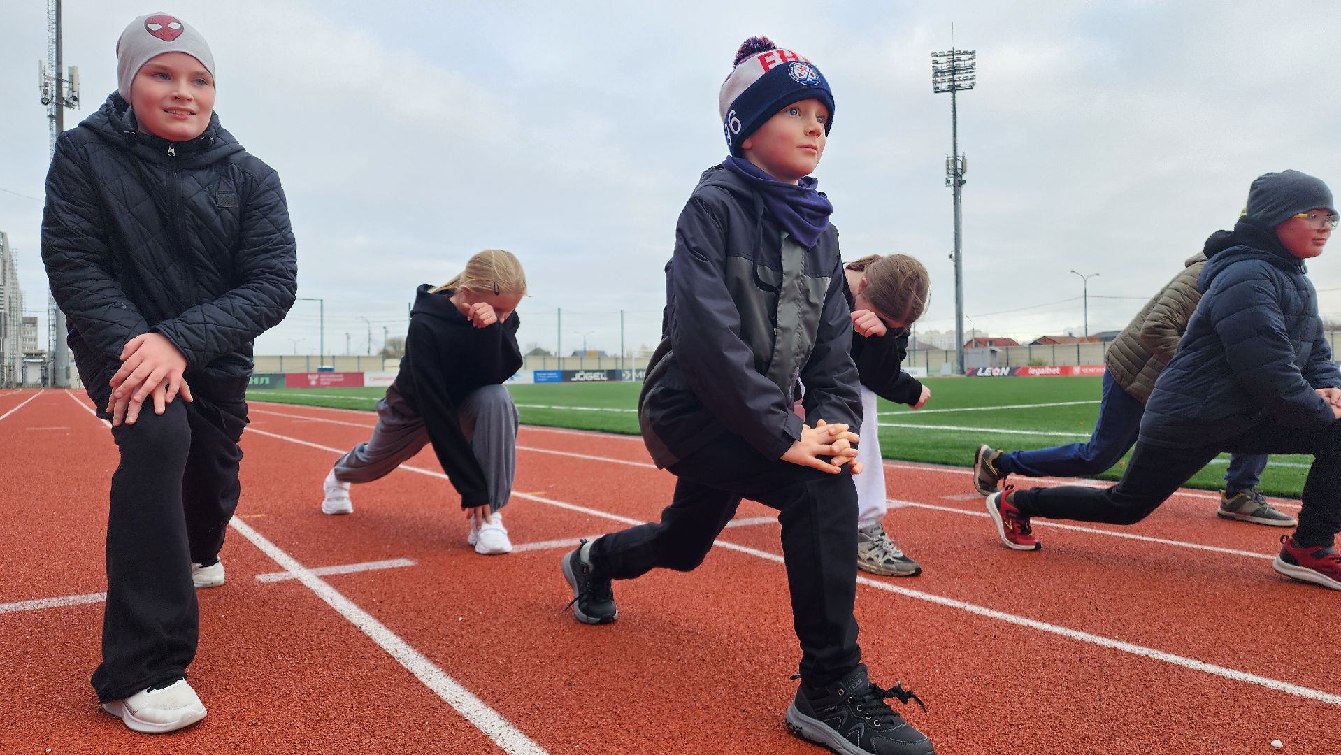 спорт, тренер, новая секция, авангард, стадион авангард, бег, гимнастика, атлетика, легкая атлетика,домодедово, подмосковье,