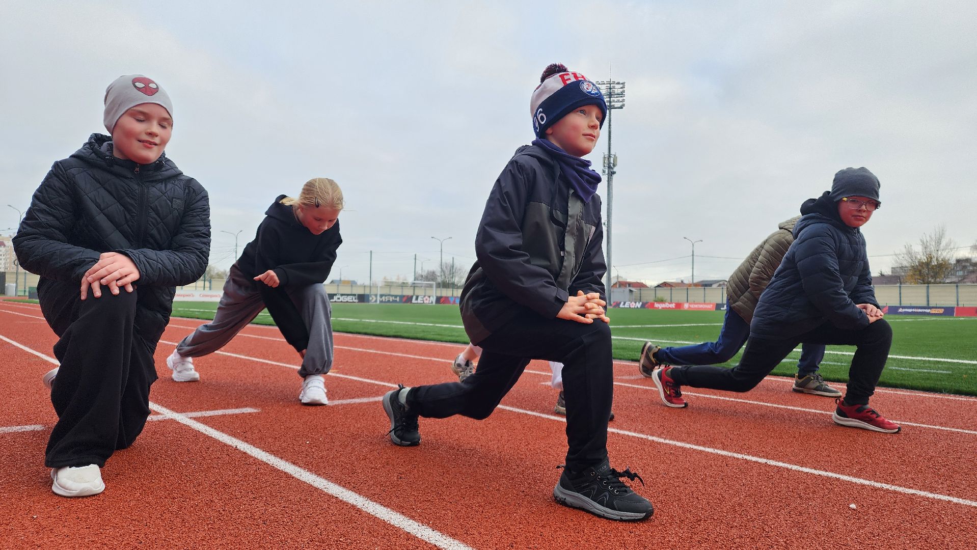 спорт, тренер, новая секция, авангард, стадион авангард, бег, гимнастика, атлетика, легкая атлетика,домодедово, подмосковье,