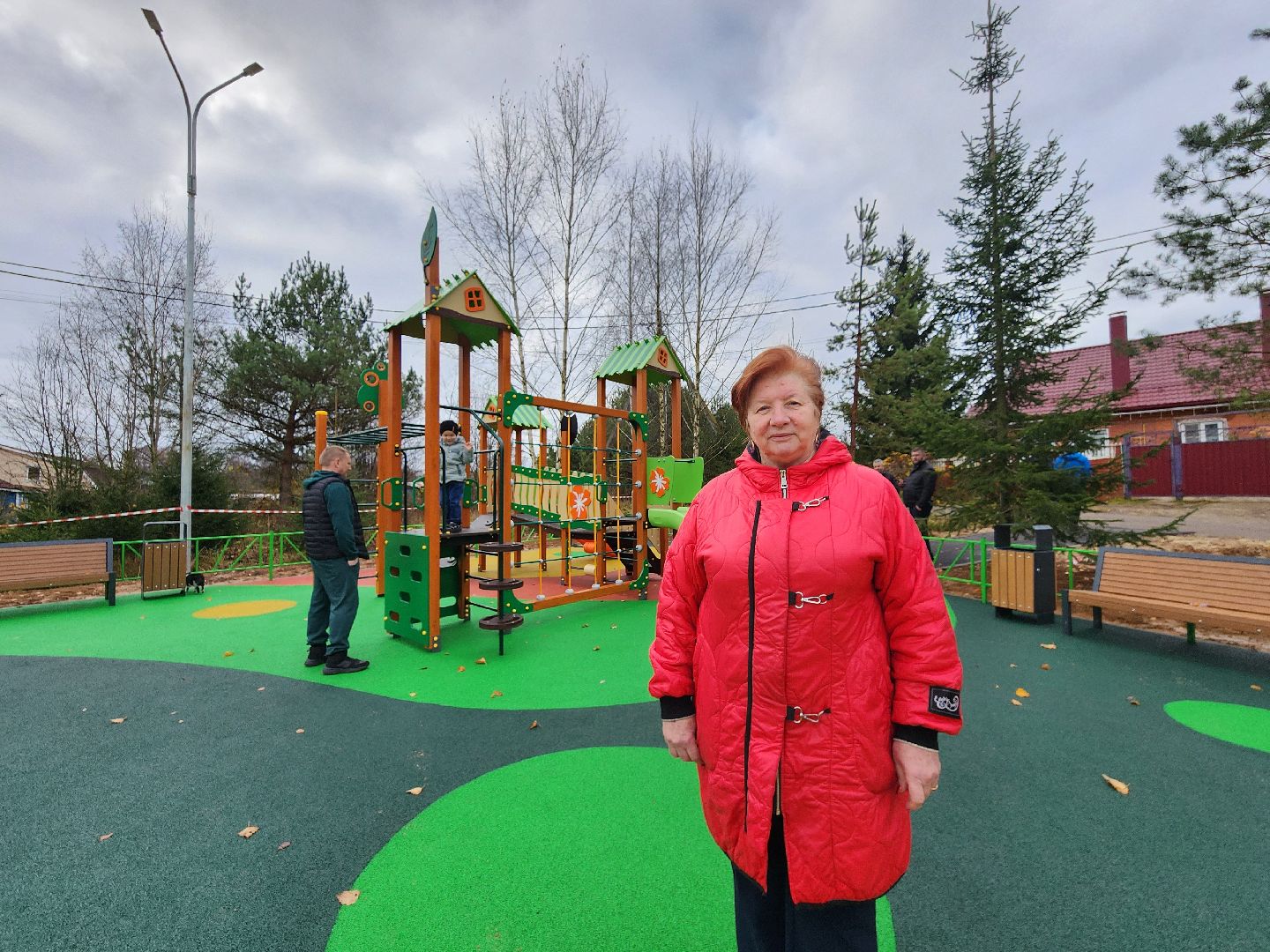 чехов, деревня костомарово, улица лесная, новая детская площадка, детская игровая площадка, игровой комплекс, проверка, инспекция, комиссия, первый заместитель главы округа, денис юрков, председатель совета депутатов, галина козина, депутат мособлдумы , татьяна никитас, программа инициативного бюджетирования,открытие, день матери,