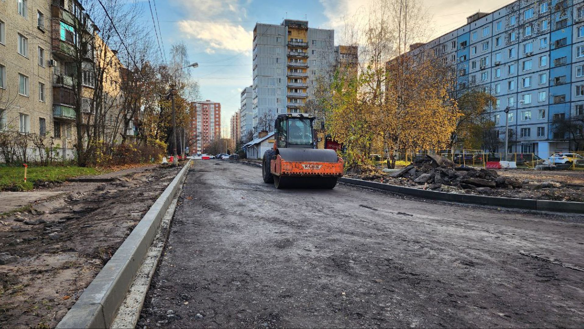 Геодезисты , Строительство дороги, Асфальтирование , Лобня ,