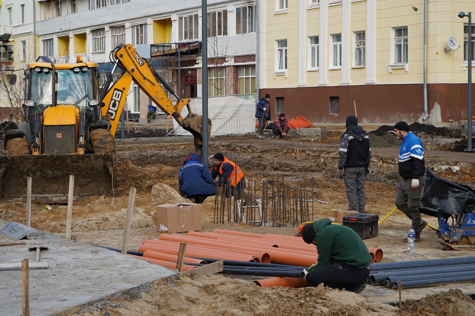 ступино, проспект Победы, благоустройство, новый фонтан, деревья, клены, яблони,