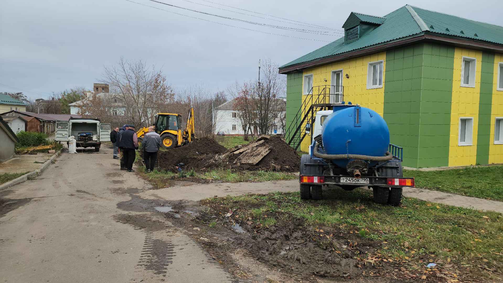 кашира, авария, утечка на сетях, горячая вода, отопление, аварийная бригада, ремонт, теплосеть,