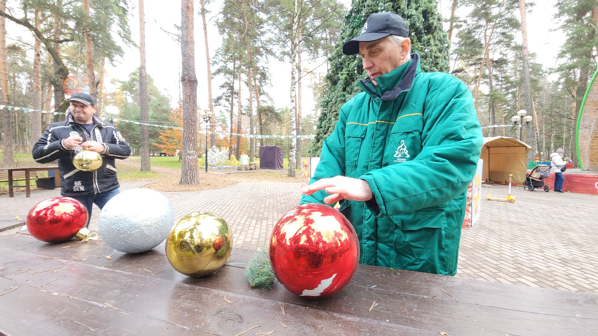 детский городок сказочный, новый год, украшение елки,