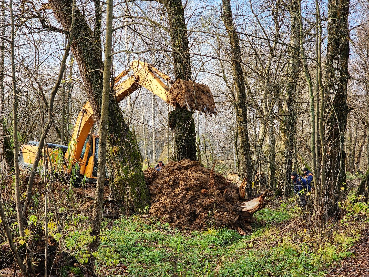 чехов, село мелихово, водопровод, трасса водоснабжения, строительство, обновление, модернизация, укладка новых труб хвс, холодная вода, траншея,  колодец,скажина, строительство камеры, запорная арматура, краны вентили,улучшение качества водоснабжения,