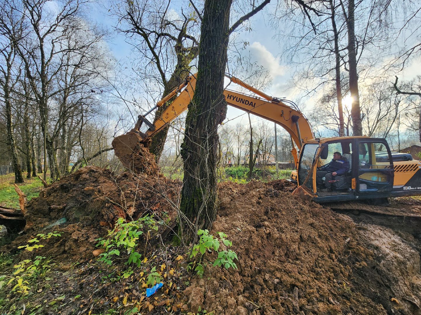 чехов, село мелихово, водопровод, трасса водоснабжения, строительство, обновление, модернизация, укладка новых труб хвс, холодная вода, траншея,  колодец,скажина, строительство камеры, запорная арматура, краны вентили,улучшение качества водоснабжения,