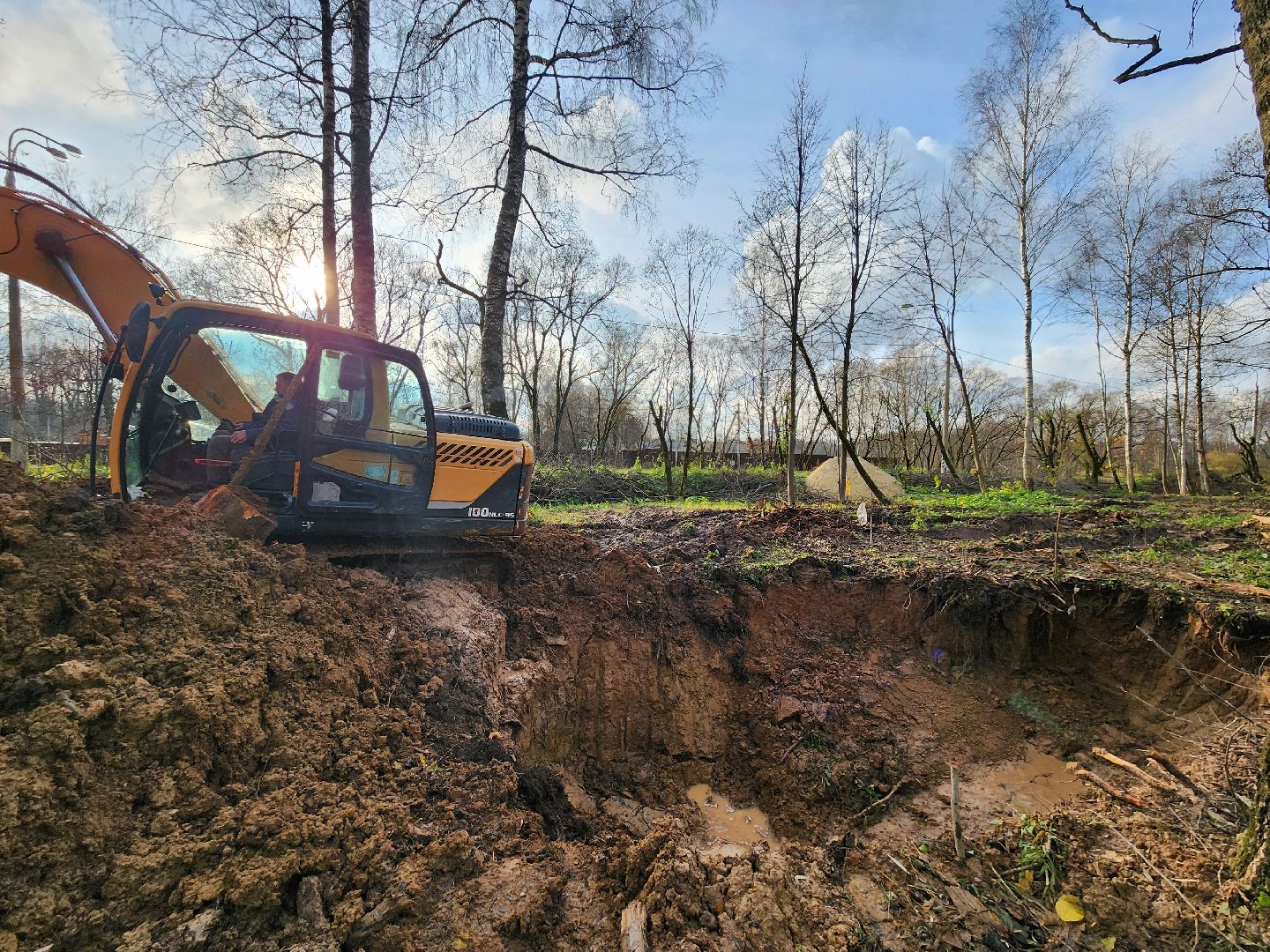 чехов, село мелихово, водопровод, трасса водоснабжения, строительство, обновление, модернизация, укладка новых труб хвс, холодная вода, траншея,  колодец,скажина, строительство камеры, запорная арматура, краны вентили,улучшение качества водоснабжения,