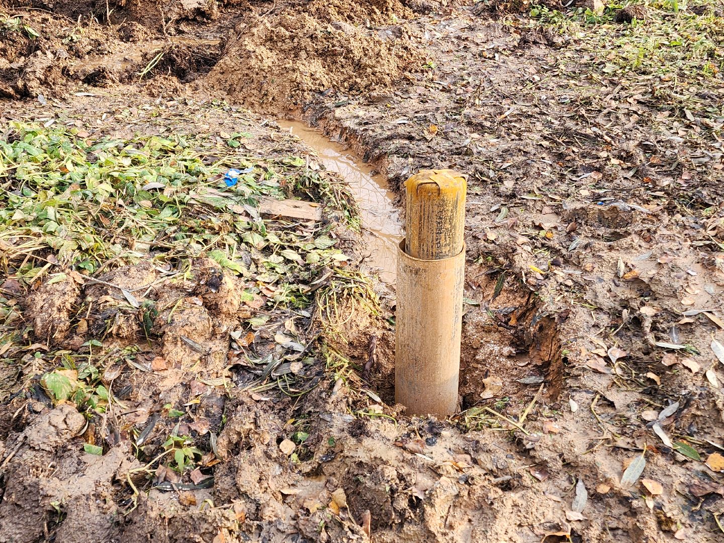 чехов, село мелихово, водопровод, трасса водоснабжения, строительство, обновление, модернизация, укладка новых труб хвс, холодная вода, траншея,  колодец,скажина, строительство камеры, запорная арматура, краны вентили,улучшение качества водоснабжения,