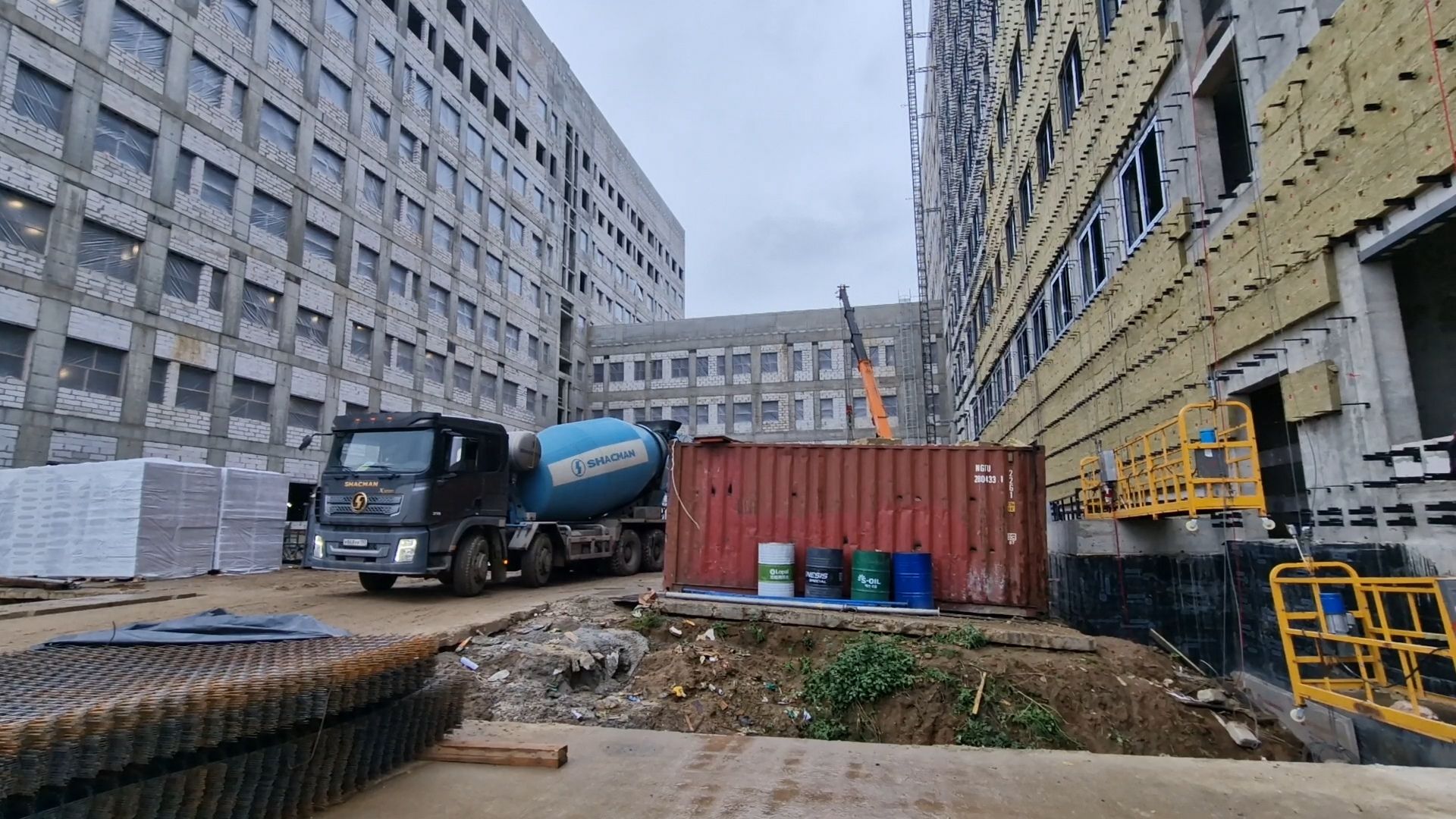 В новой больнице в Ольгино в Балашихе приступили к стяжке пола и освещению, ольгинская больница в балашихе,медицина, балашиха,