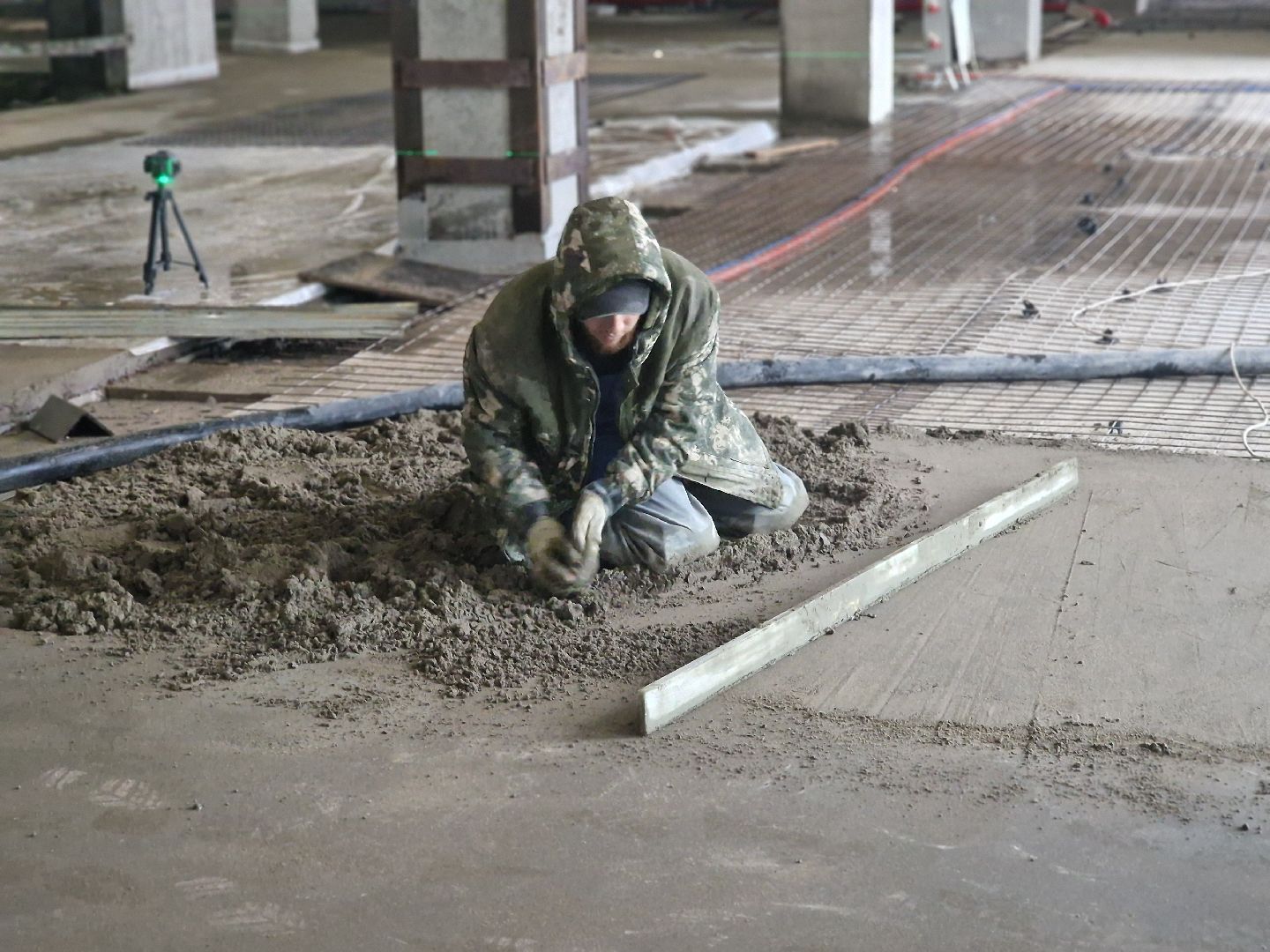 В новой больнице в Ольгино в Балашихе приступили к стяжке пола и освещению, ольгинская больница в балашихе,медицина, балашиха,