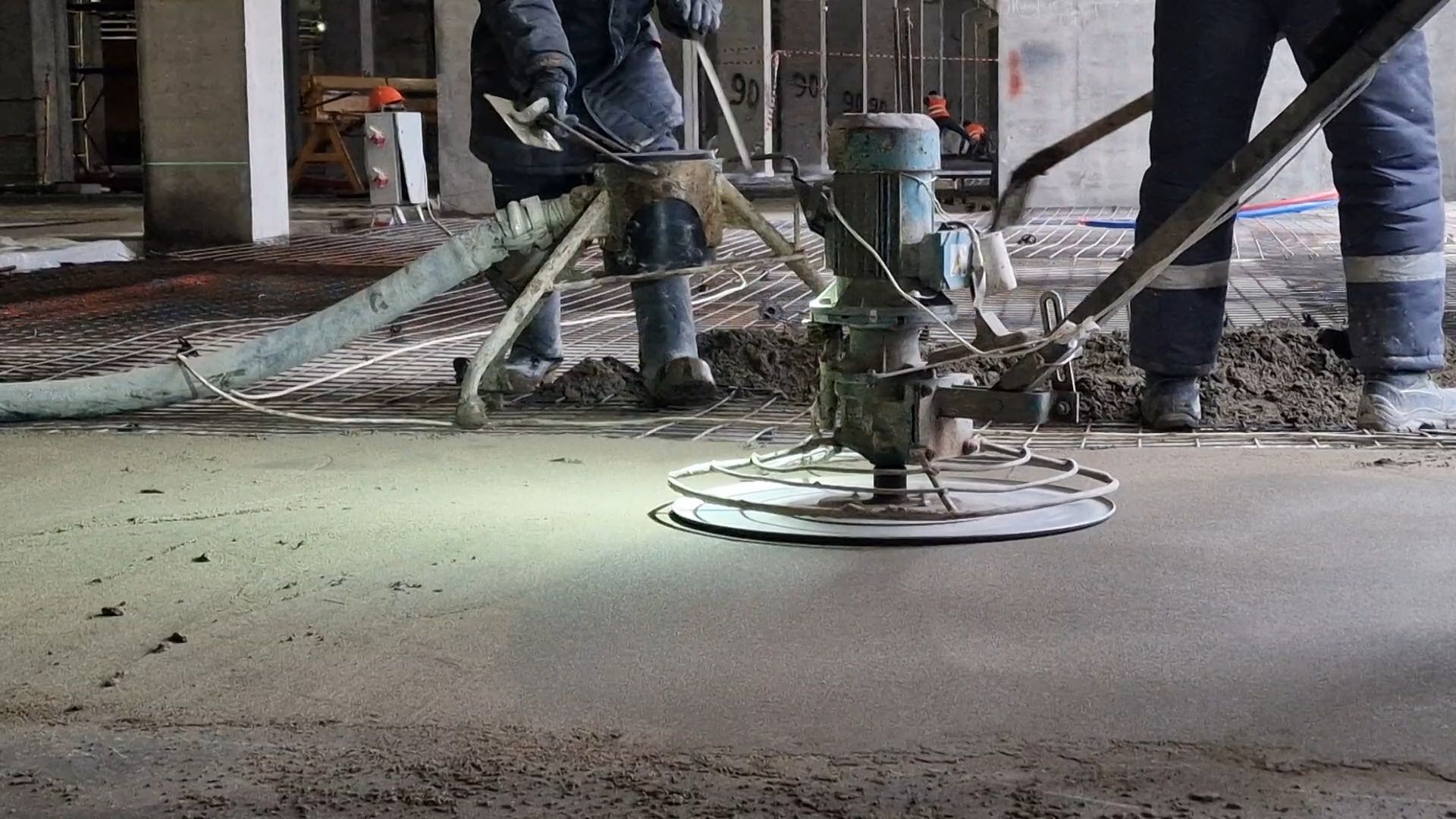 В новой больнице в Ольгино в Балашихе приступили к стяжке пола и освещению, ольгинская больница в балашихе,медицина, балашиха,