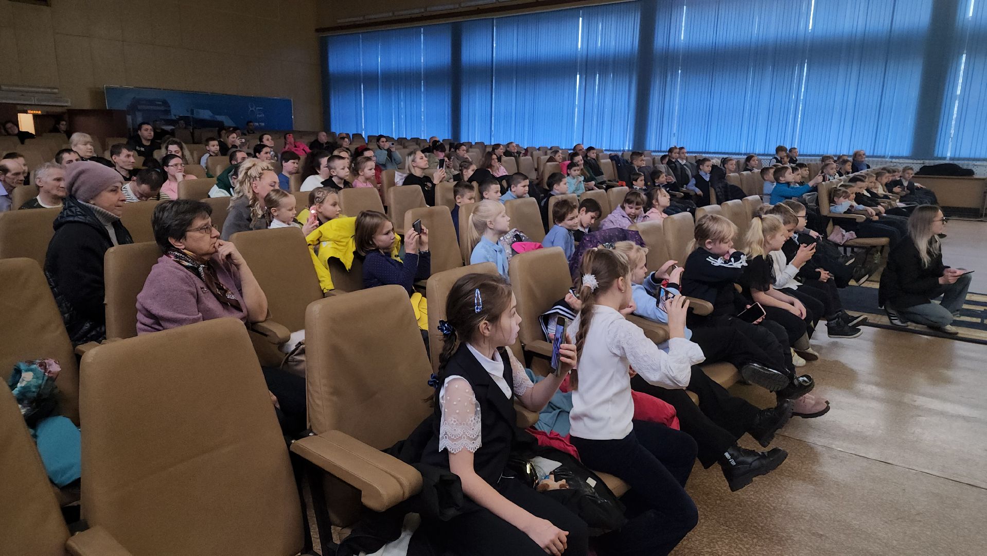 премьера,ликинский автобусный завод, ликино-дулево, орехово-зуевский округ,детский театр, школа искусств имени якова флиера,