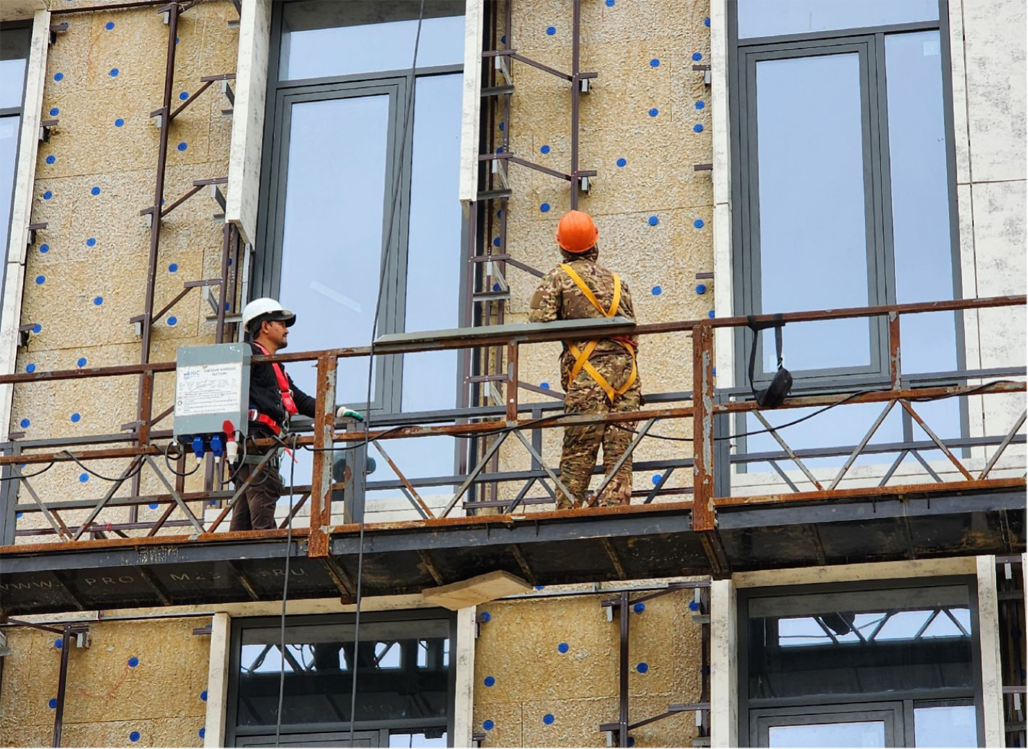 чехов,улица мира 4а, детская поликлиника, строительство, фасадные работы, утепление фасада, облицовка фасада, наружные стены, гидроизоляция, теплоизоляция, наружная отделка, остекление, окна и форточки, остекление дверей, стеклянные панели и блоки, погрузочные работы, внутренняя отделка помещений, инженерные сети, нацпроект здравоохранение, госпрограмма московской области,