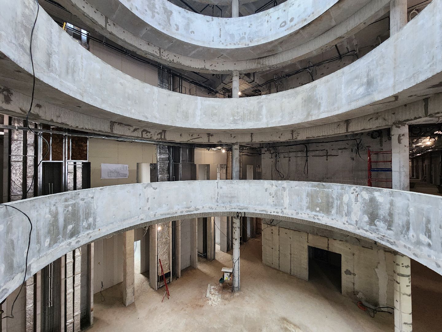 чехов,улица мира 4а, детская поликлиника, строительство, фасадные работы, утепление фасада, облицовка фасада, наружные стены, гидроизоляция, теплоизоляция, наружная отделка, остекление, окна и форточки, остекление дверей, стеклянные панели и блоки, погрузочные работы, внутренняя отделка помещений, инженерные сети, нацпроект здравоохранение, госпрограмма московской области,