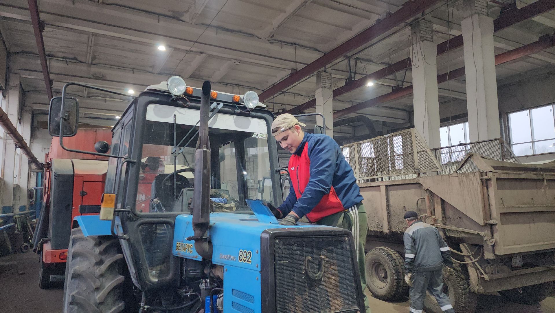 луховицы, племзавод пойма, сельское хозяйство,