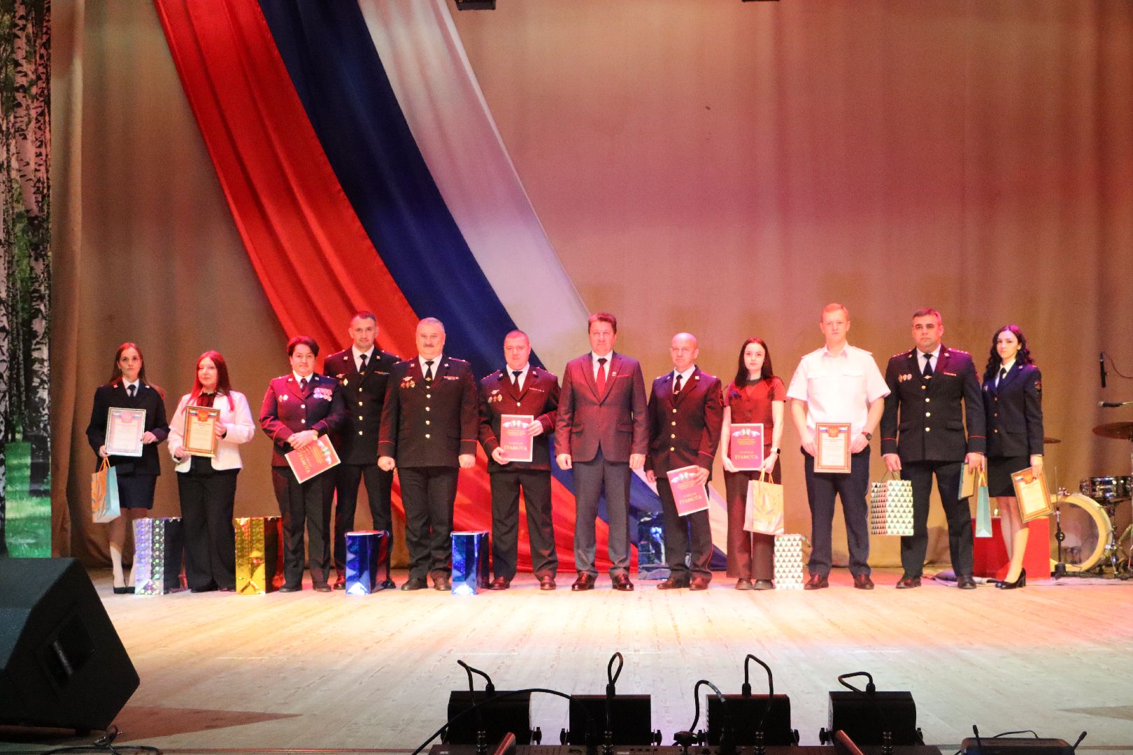 серебряные пруды, центральный дом культуры, день сотрудника органов внутренних дел,