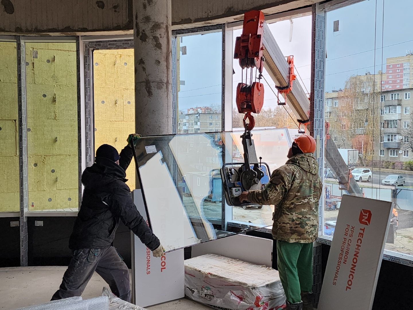 чехов, улица мира 4а, детская поликлиника, строительство, обустройство подоконников, оконные блоки, остекление дверей и форточек, фасадные работы, внутренняя отделка помещений, инженерные сети, нацпроект здравоохранение, госпрограмма московской области, строительство социальных объектов,погрузочные работы,откосы вокруг окон,