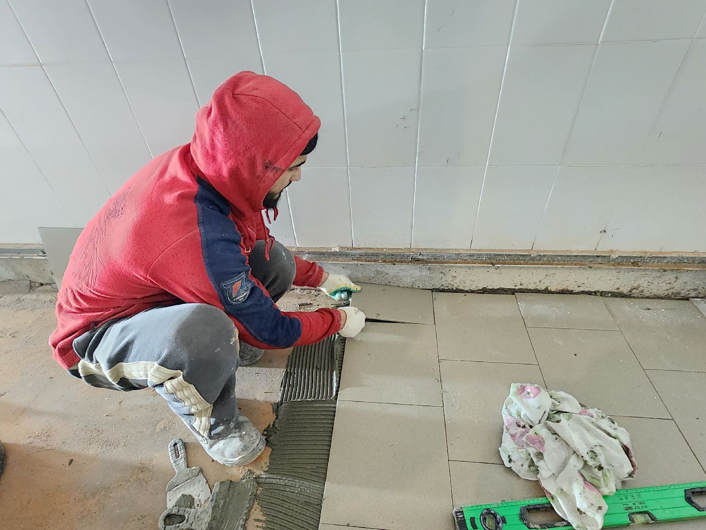 чехов, улица мира 4а, детская поликлиника, строительство, обустройство подоконников, оконные блоки, остекление дверей и форточек, фасадные работы, внутренняя отделка помещений, инженерные сети, нацпроект здравоохранение, госпрограмма московской области, строительство социальных объектов,погрузочные работы,откосы вокруг окон,