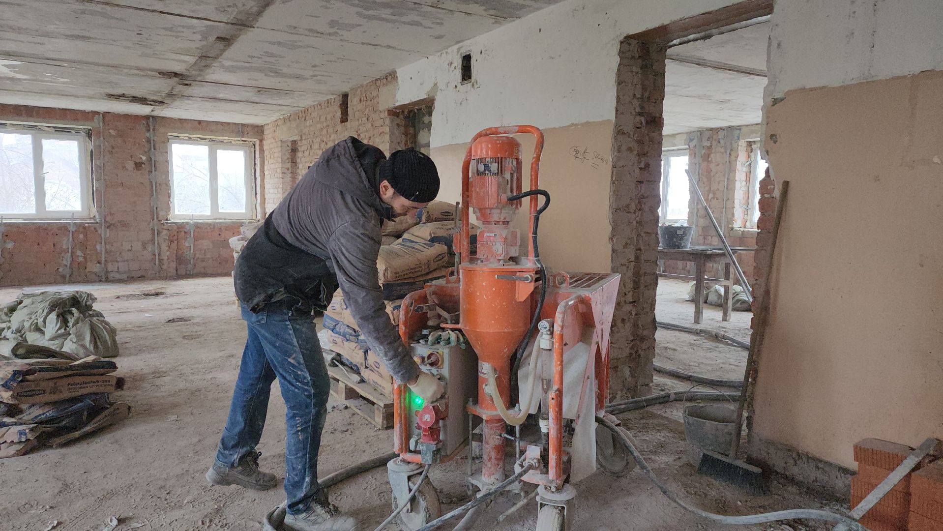 Гостиница , Лобня,Штукатурка стен ,