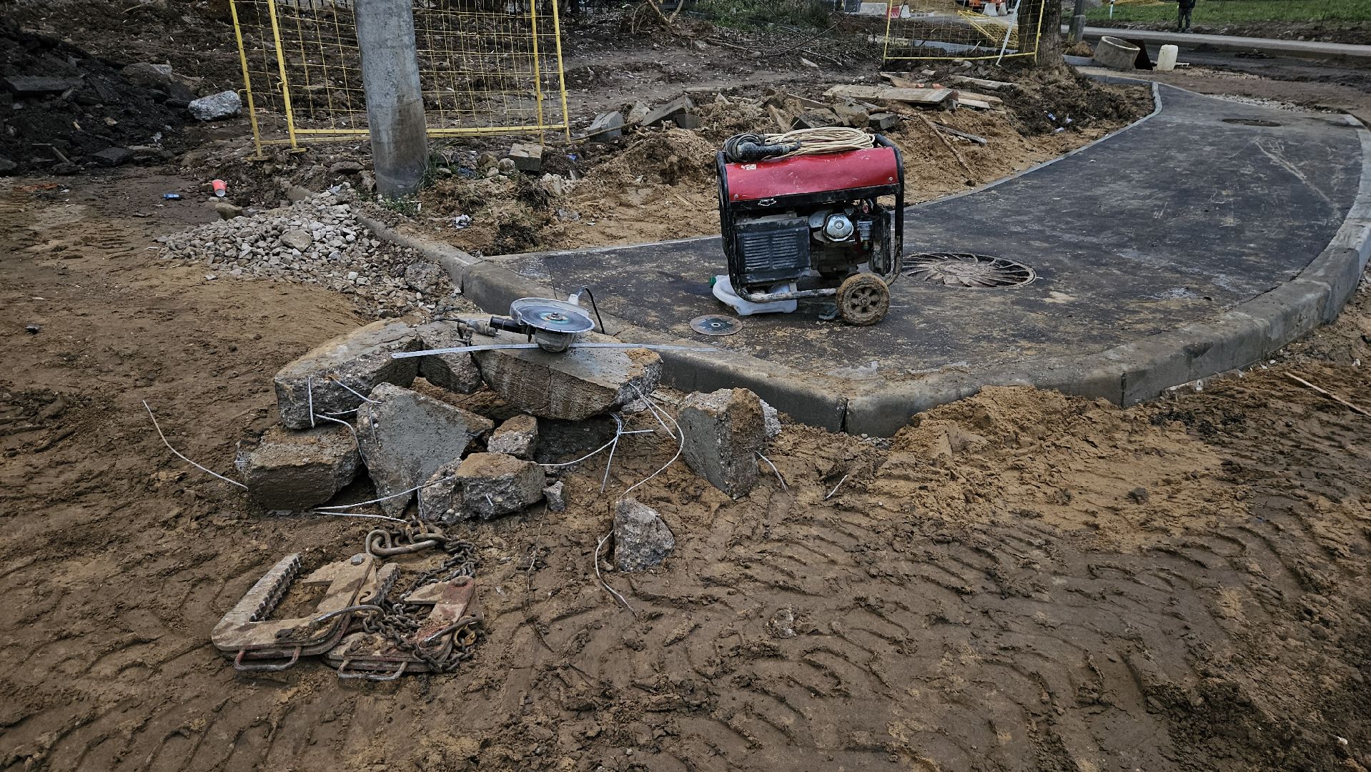 долгопрудный, молодежная улица, ливневая канализация, теплосеть, ремонт, инженерные коммуникации,