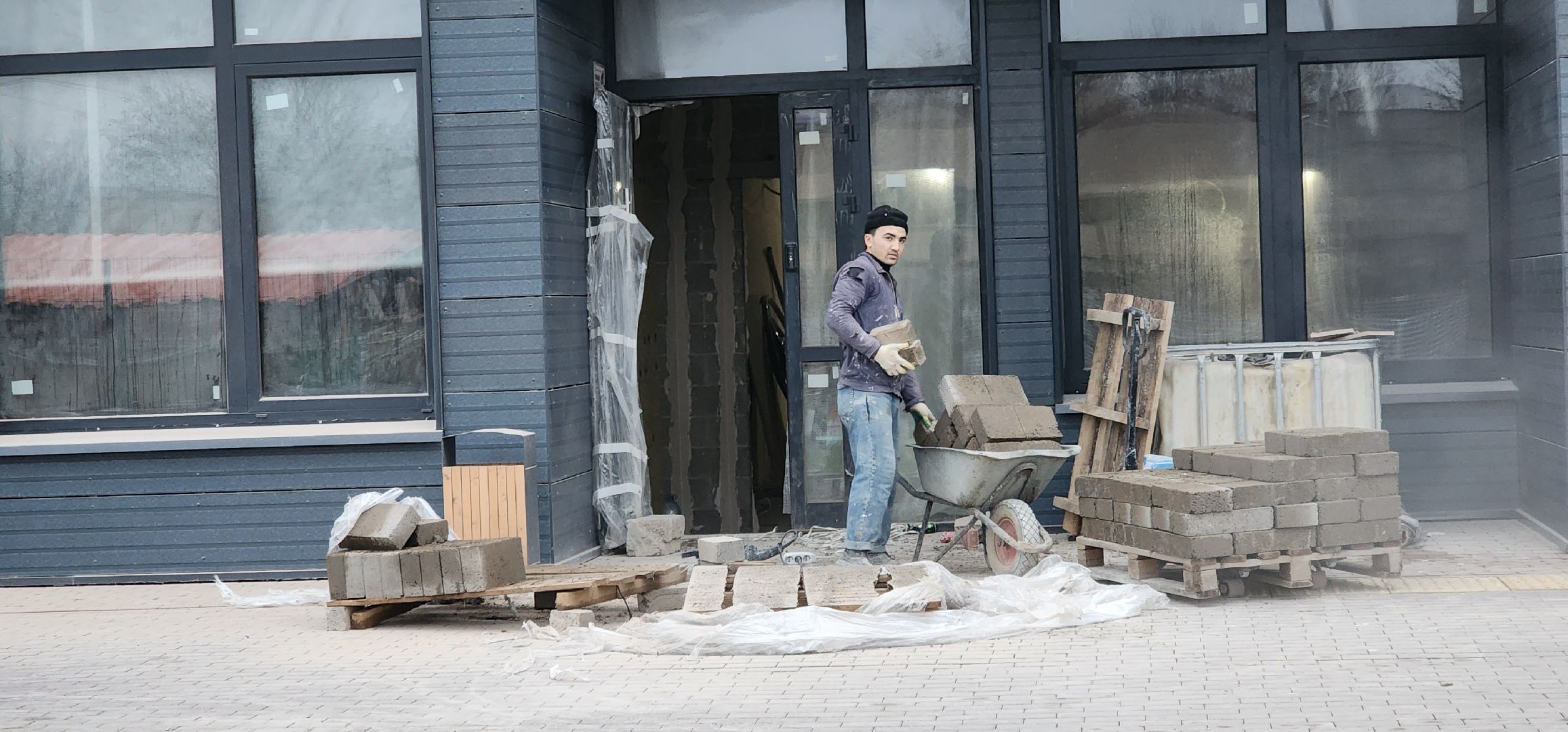 долгопрудный, бригантина, детская площадка,  детский сад, горки,  карусели, качели-балансиры,