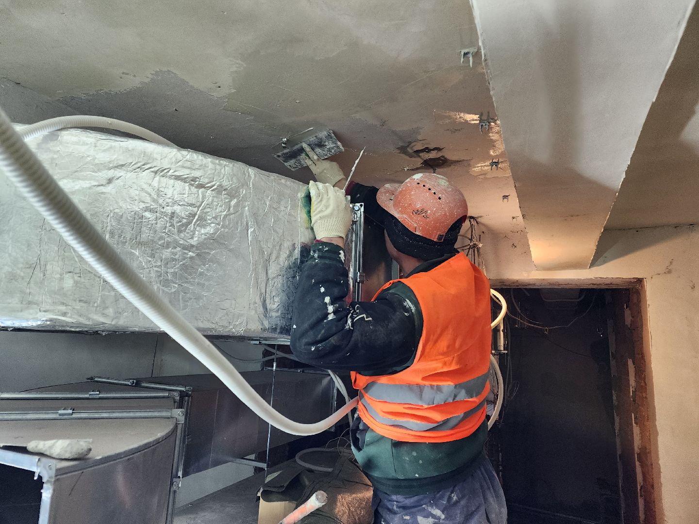 чехов, улица монтажная 8, дошкольное отделение, детский сад, гимназия 2, капитальный ремонт, реконструкция, обновление, капремонт здания, внутренняя отделка помещений, перекрытия, инженерные сети, кровля, фасад, утепление, гидроизоляция, бассейн, замена окон и дверей,госпрограмма московской области,электропроводка, индивидуальный тепловой пункт,