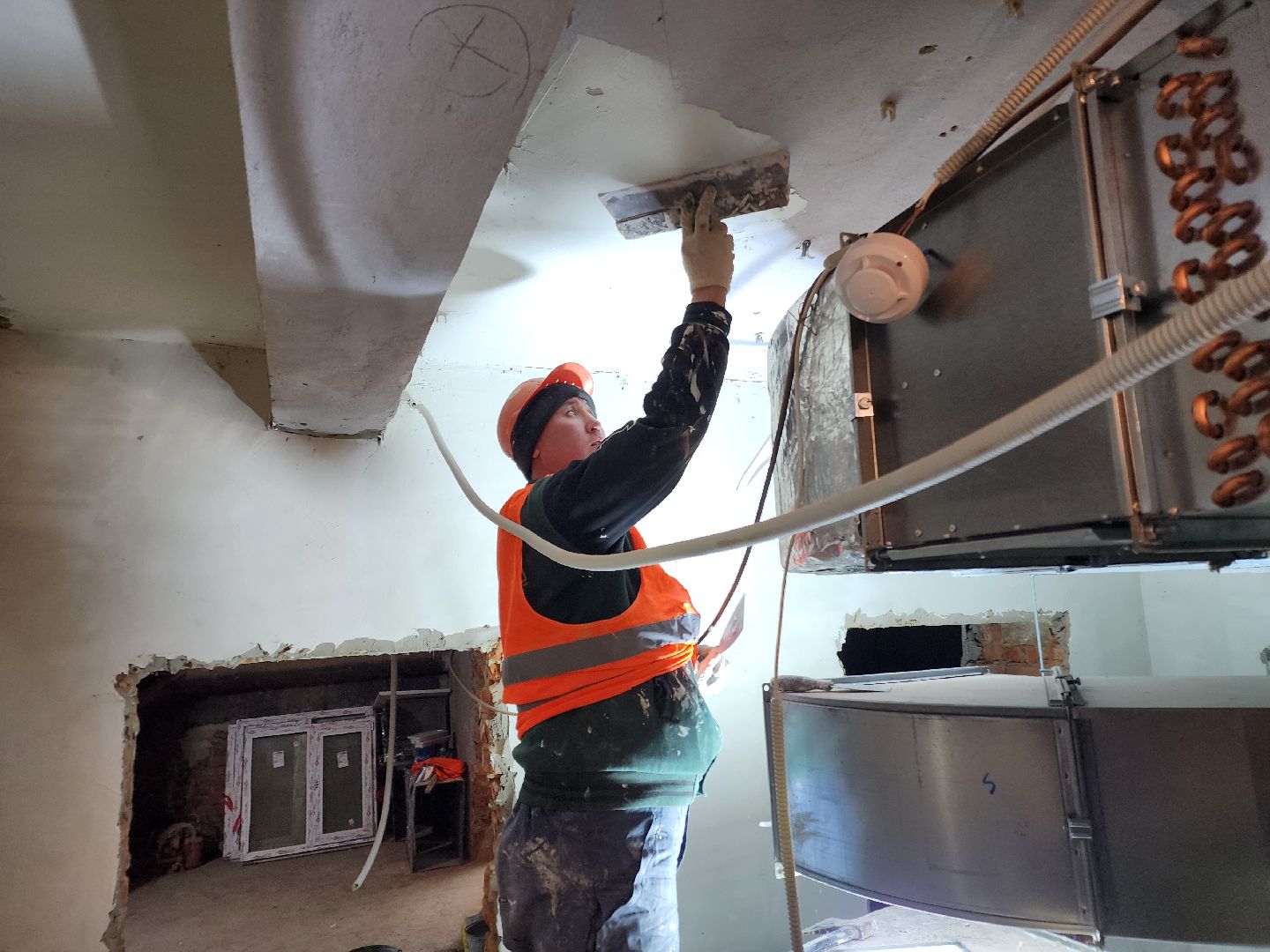 чехов, улица монтажная 8, дошкольное отделение, детский сад, гимназия 2, капитальный ремонт, реконструкция, обновление, капремонт здания, внутренняя отделка помещений, перекрытия, инженерные сети, кровля, фасад, утепление, гидроизоляция, бассейн, замена окон и дверей,госпрограмма московской области,электропроводка, индивидуальный тепловой пункт,