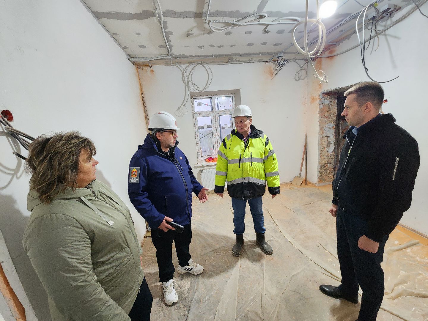 чехов, улица монтажная 8, дошкольное отделение, детский сад, гимназия 2, капитальный ремонт, реконструкция, обновление, капремонт здания, внутренняя отделка помещений, перекрытия, инженерные сети, кровля, фасад, утепление, гидроизоляция, бассейн, замена окон и дверей,госпрограмма московской области,электропроводка, индивидуальный тепловой пункт,