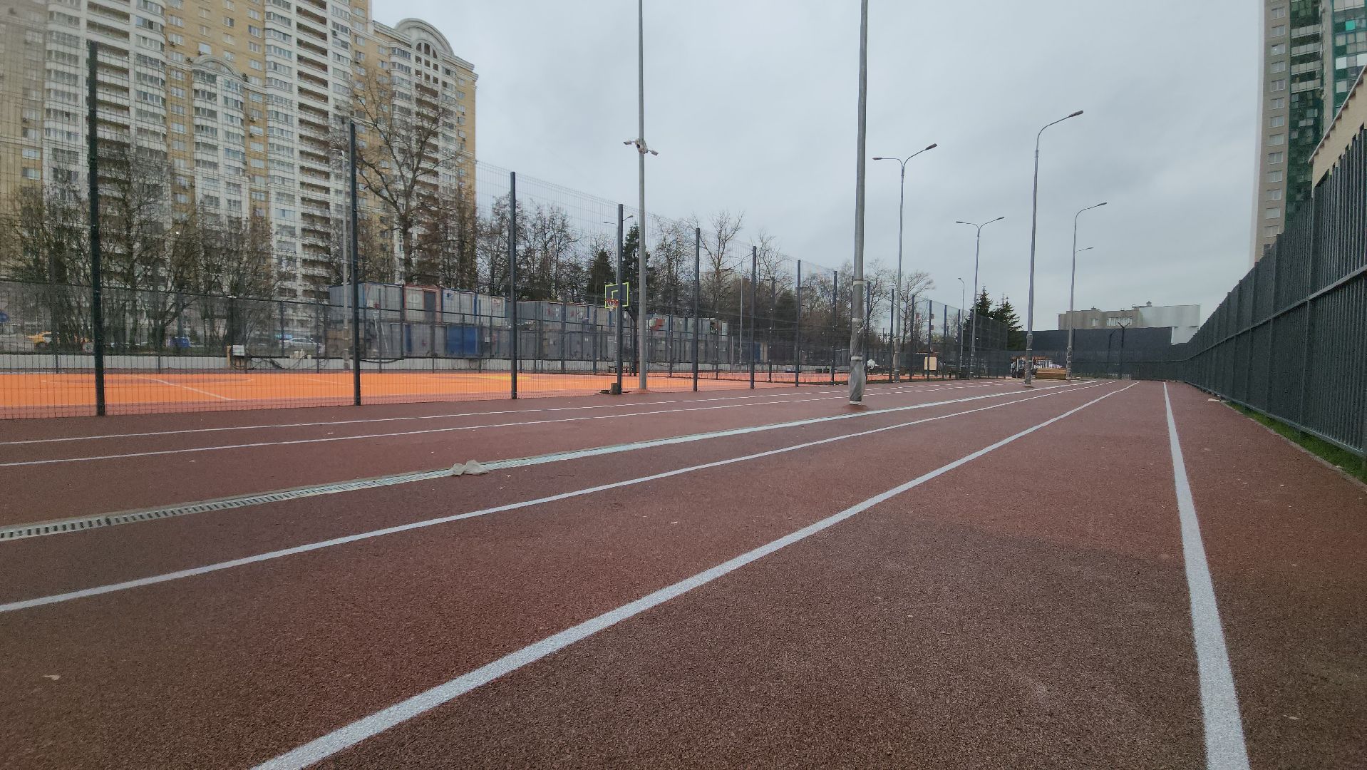 строиетльство школы, красногорск, изумрудные холмы,