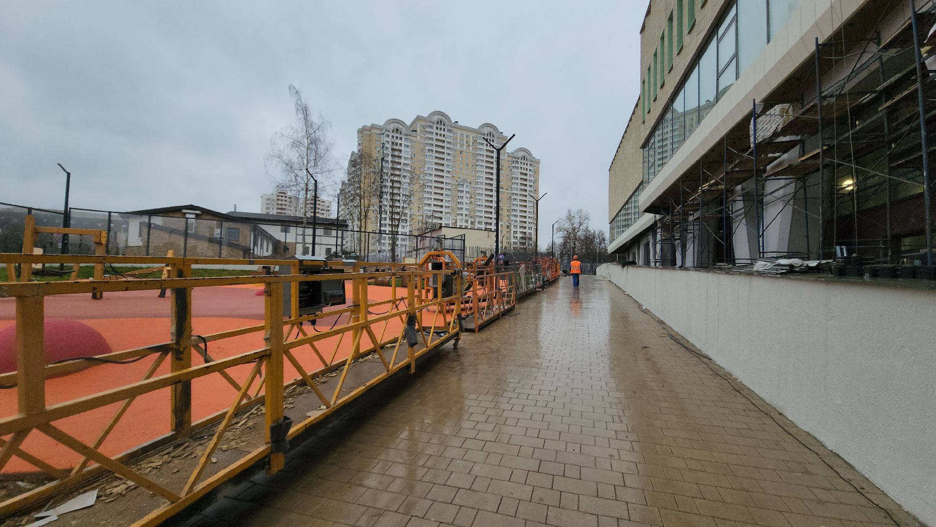 строиетльство школы, красногорск, изумрудные холмы,