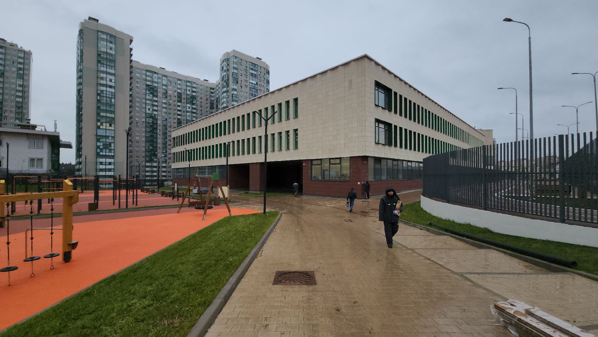 строиетльство школы, красногорск, изумрудные холмы,