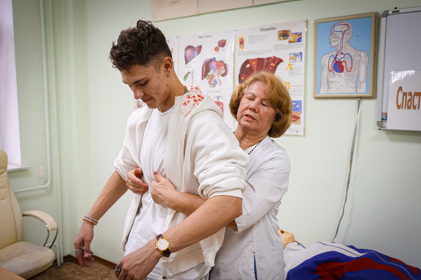 В Клину школьникам провели экскурсию по станции скорой медицинской помощи