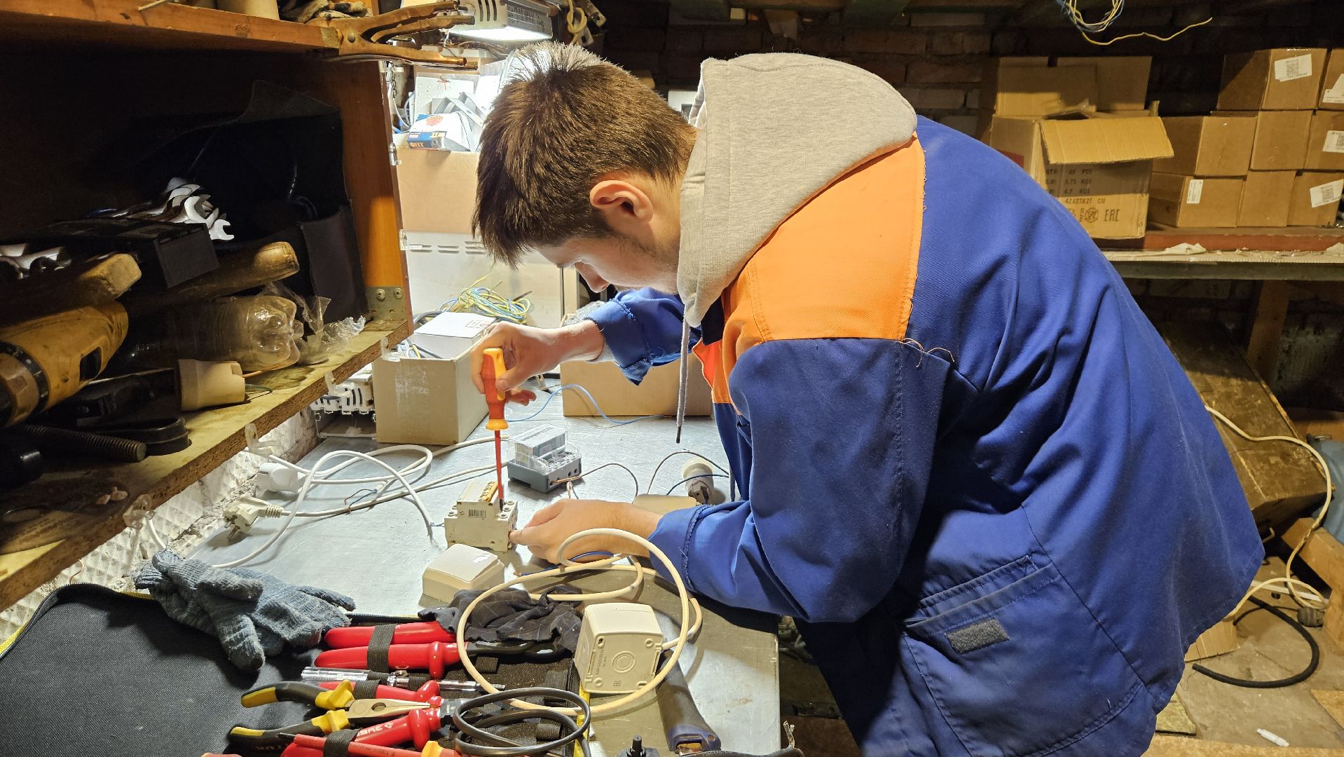 долгопрудный, мбу благоустройство, студент, электрика, практика студентов,