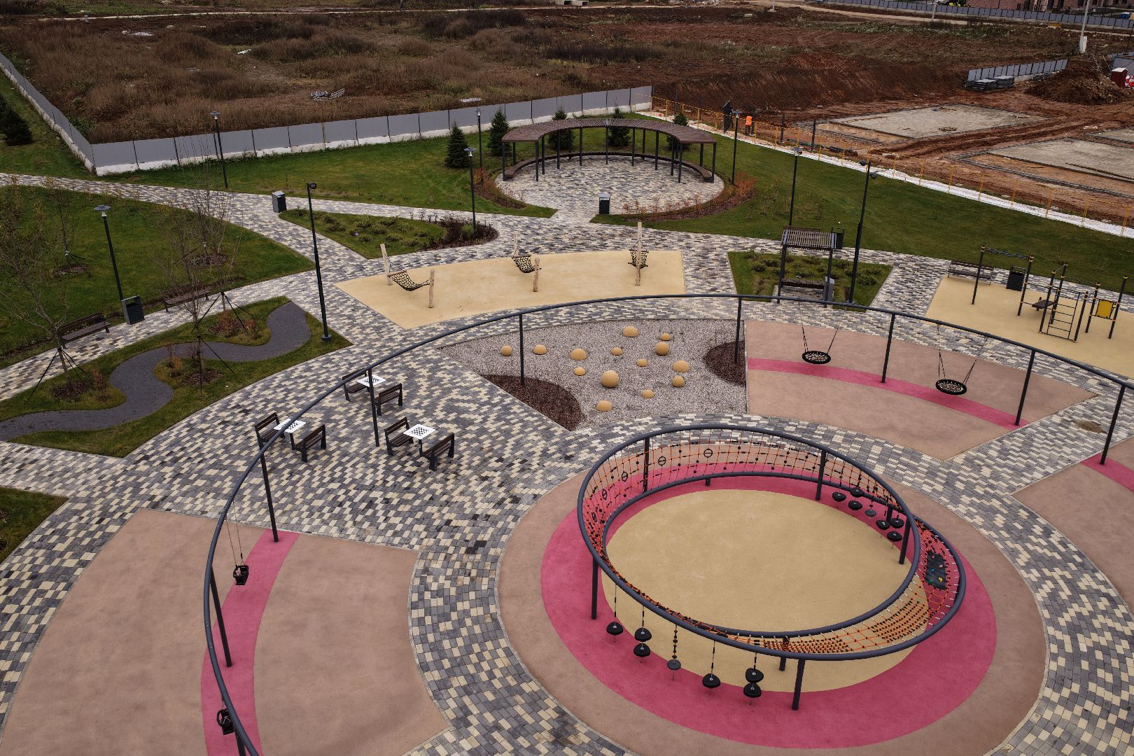 видео с коптера, детская площадка в видном, жк первый южный,