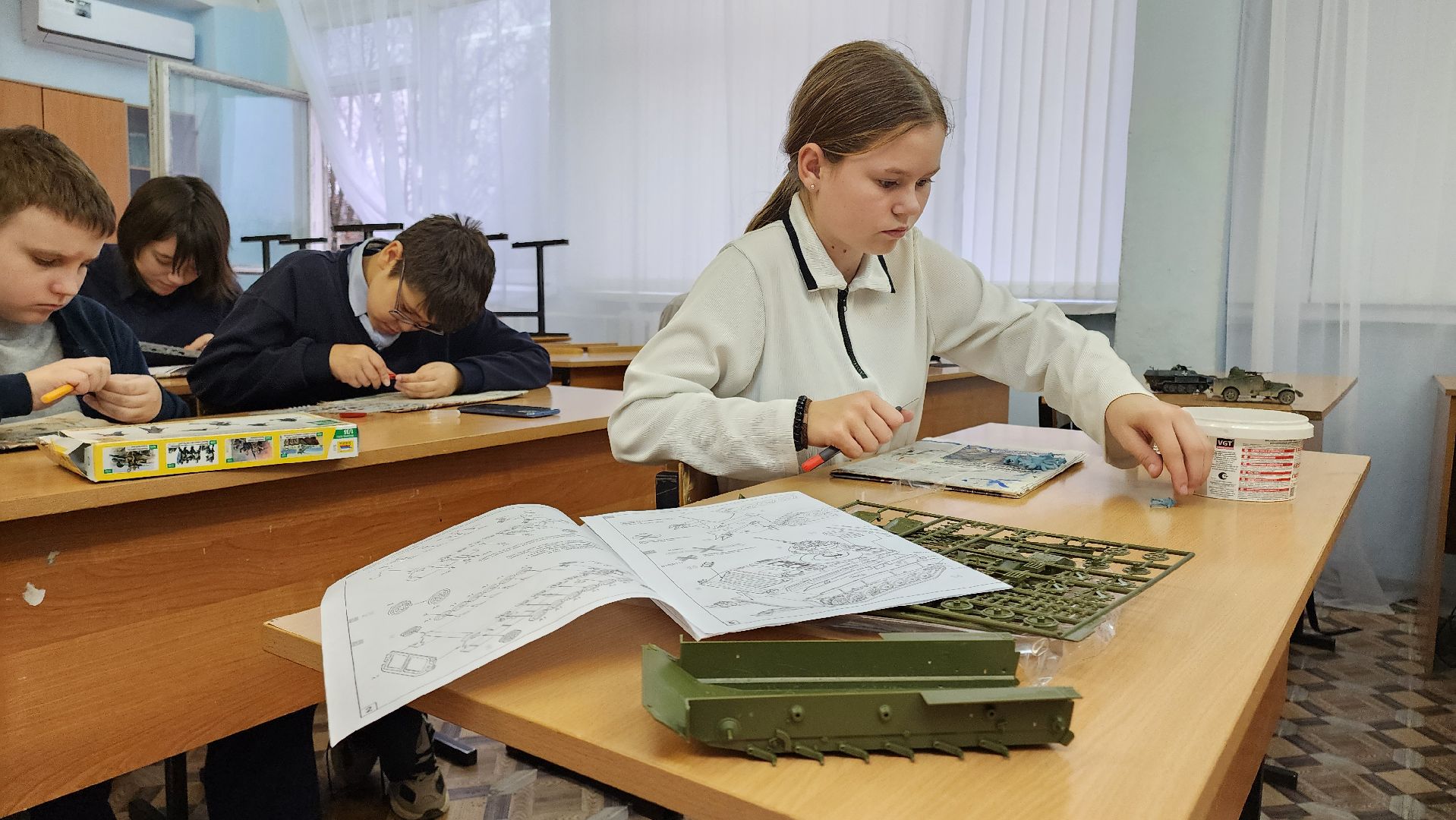 кашира, школа, диорама, афганская война, чеченская война, школьный музей,